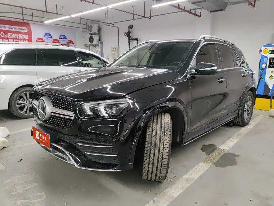 Mercedes-Benz GLE 2023 — фото 1
