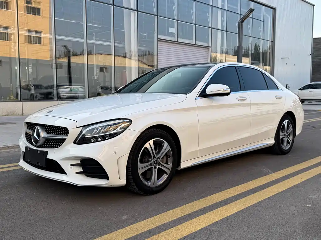 Mercedes-Benz C-Class 2020 — фото 3
