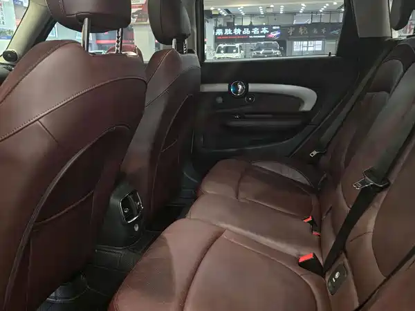 MINI Clubman 2016