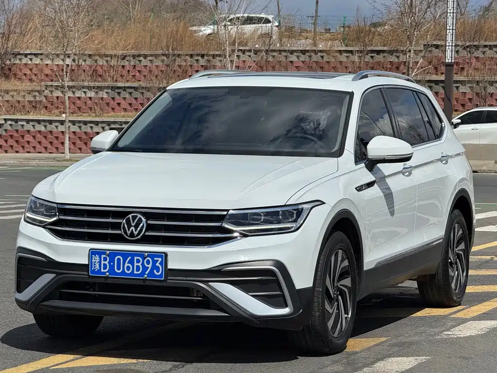 Volkswagen Tiguan L 2022 — фото 2