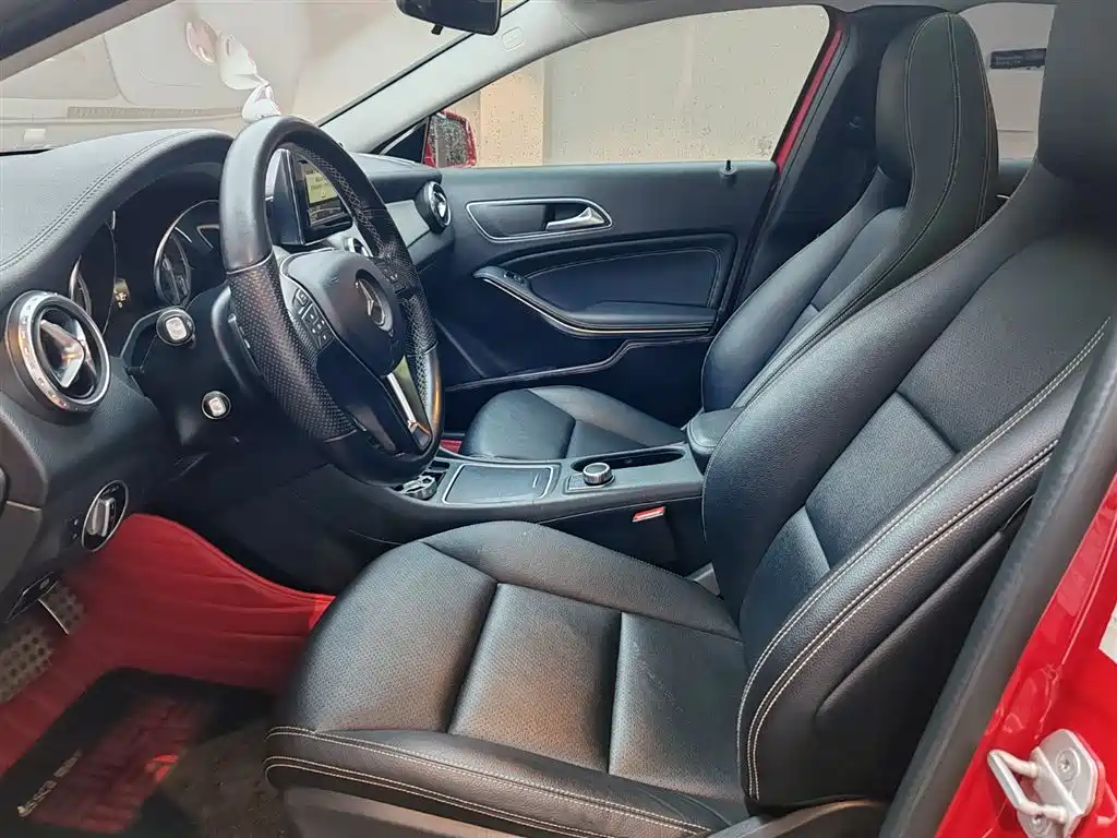 Mercedes-Benz GLA 2015 — фото 16