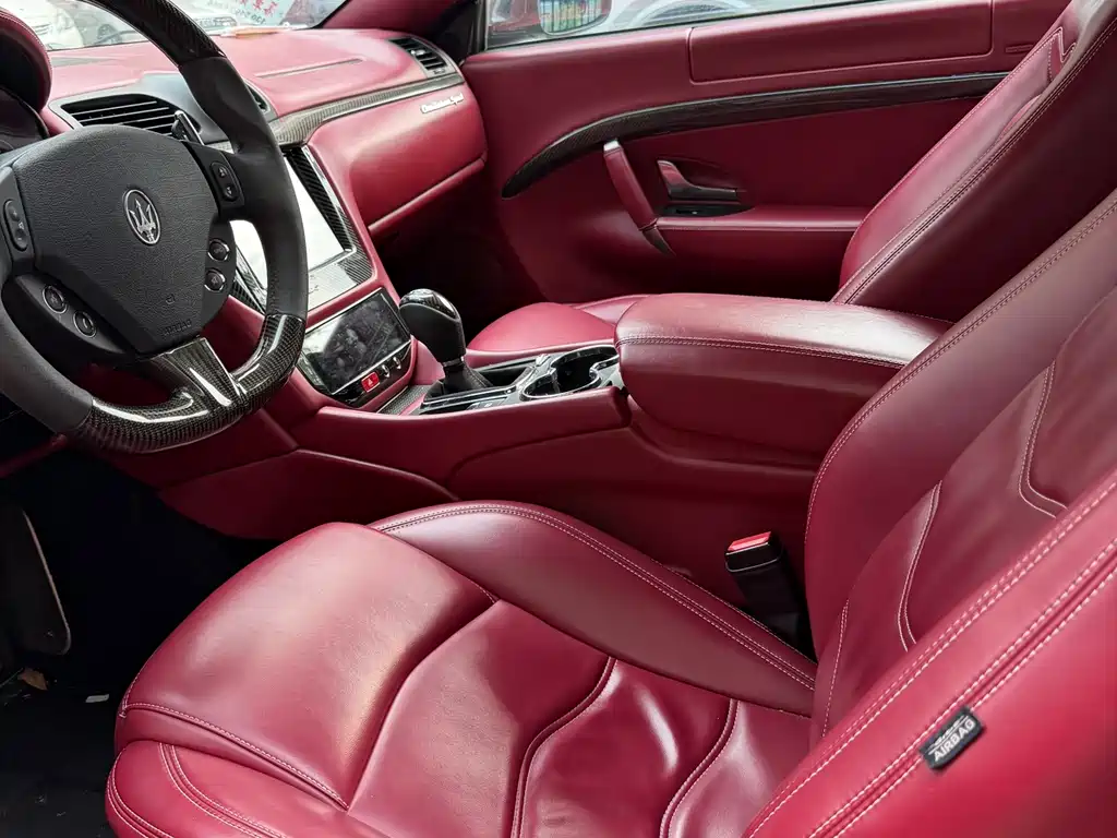 Maserati GranTurismo 2014 — фото 4