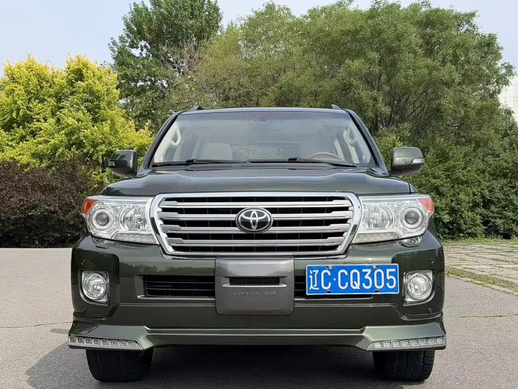 Toyota Land Cruiser 2014 — фото 2