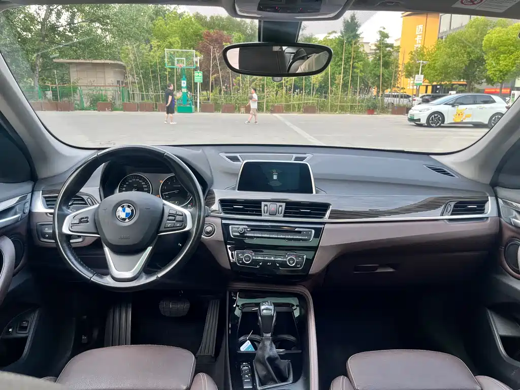 BMW X1 New Energy 2018 — фото 13