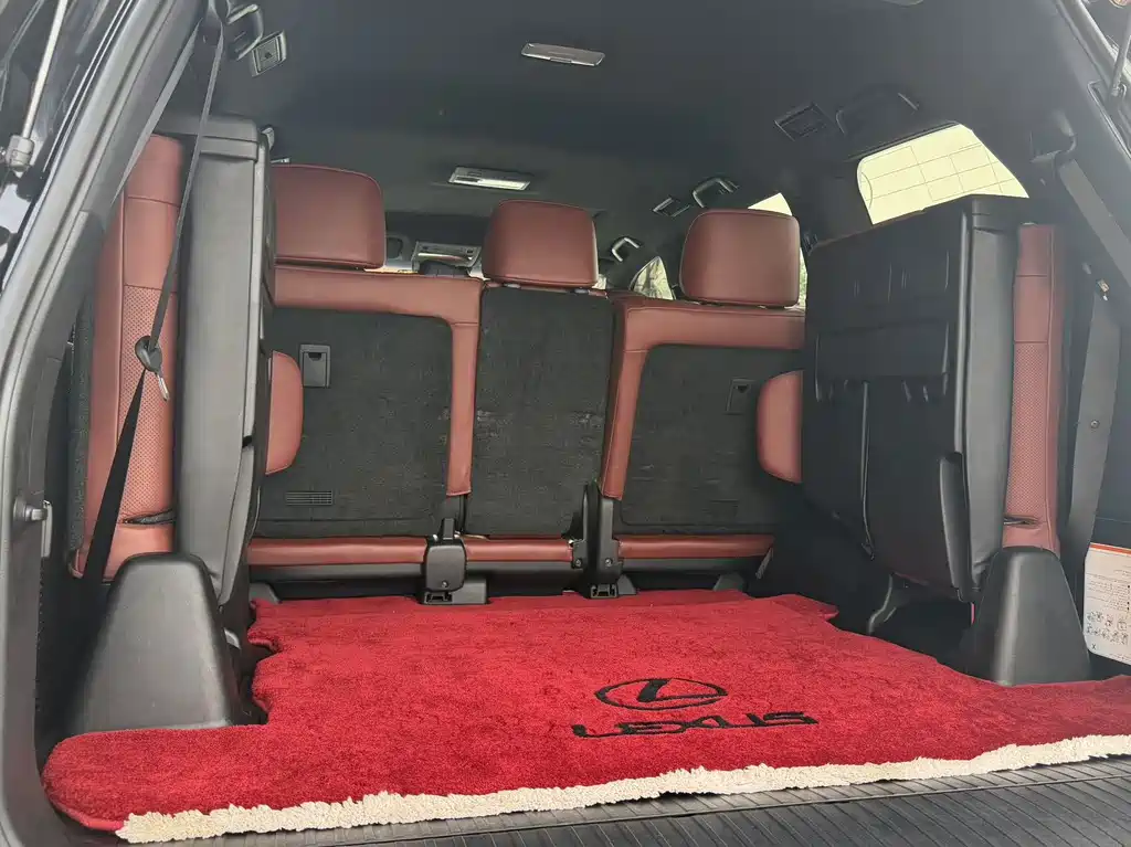 Lexus LX 2020 — фото 16