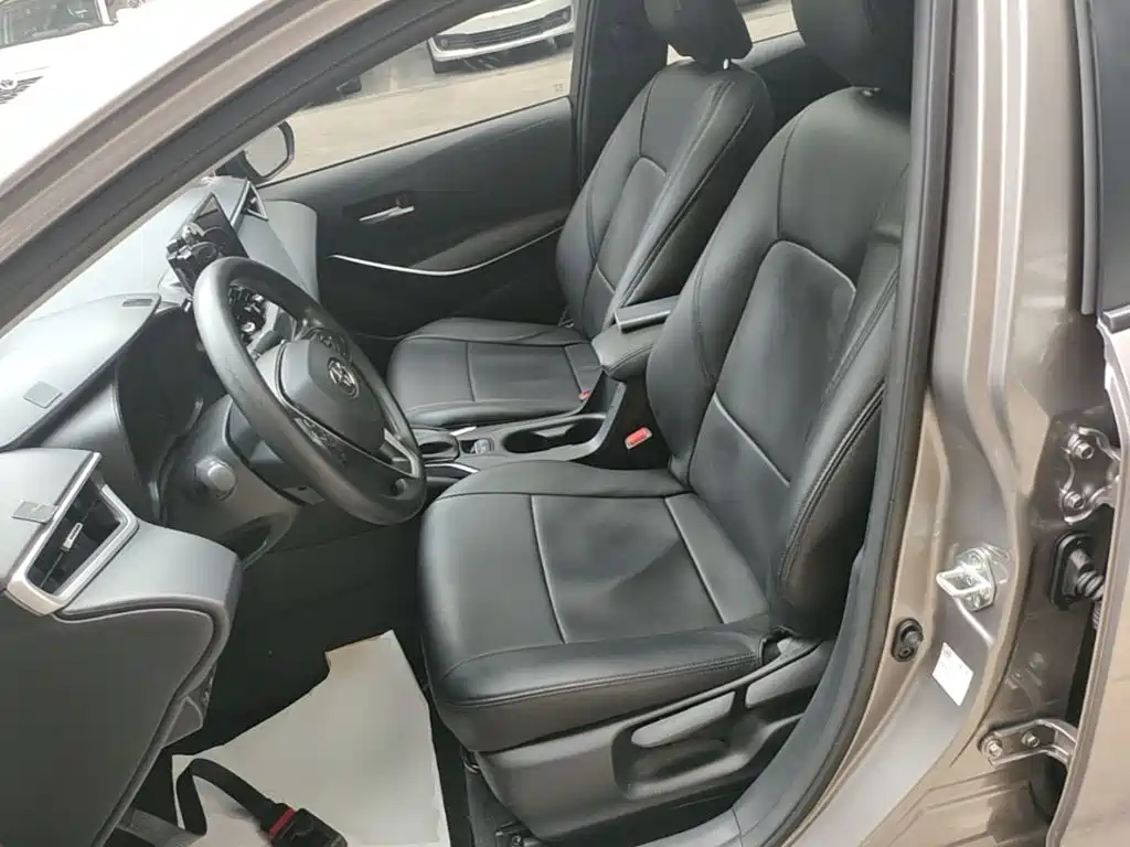 Toyota Corolla 2023 — фото 15