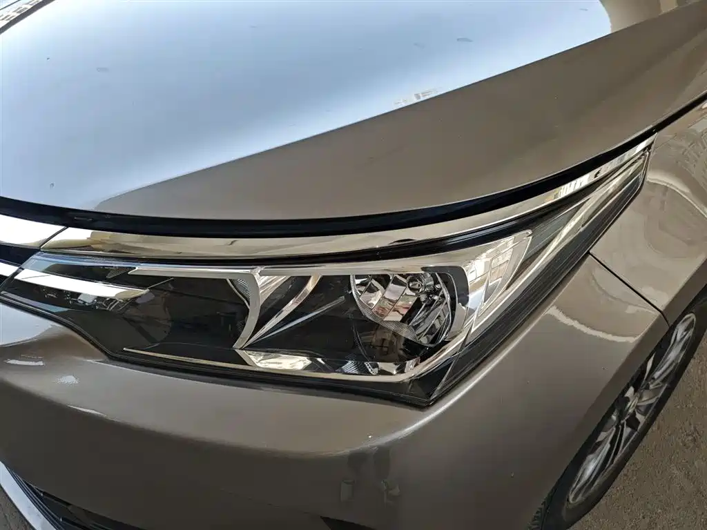 Toyota Corolla 2018 — фото 24