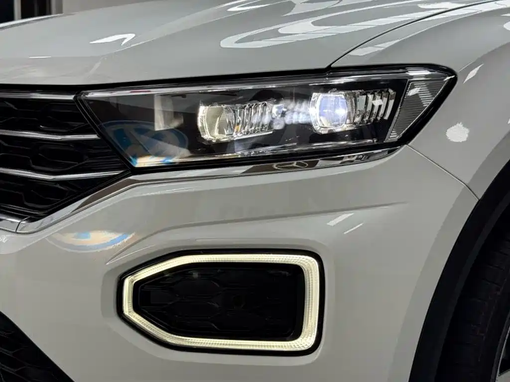 Volkswagen T-Roc 2023 — фото 21