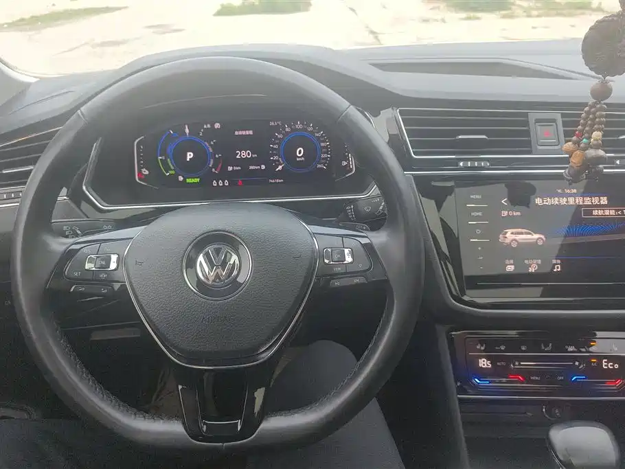 Volkswagen Tiguan L PHEV 2021 — фото 12