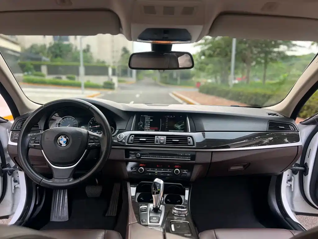 BMW 5 Series 2014 — фото 4