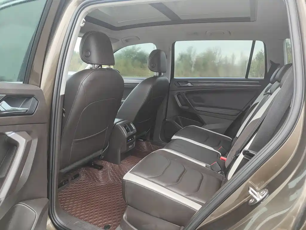 Volkswagen Tiguan L 2019 — фото 13