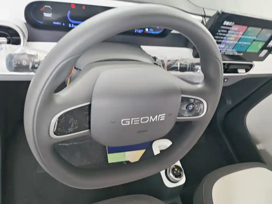 Geely Galaxy Panda 2026 — фото 15