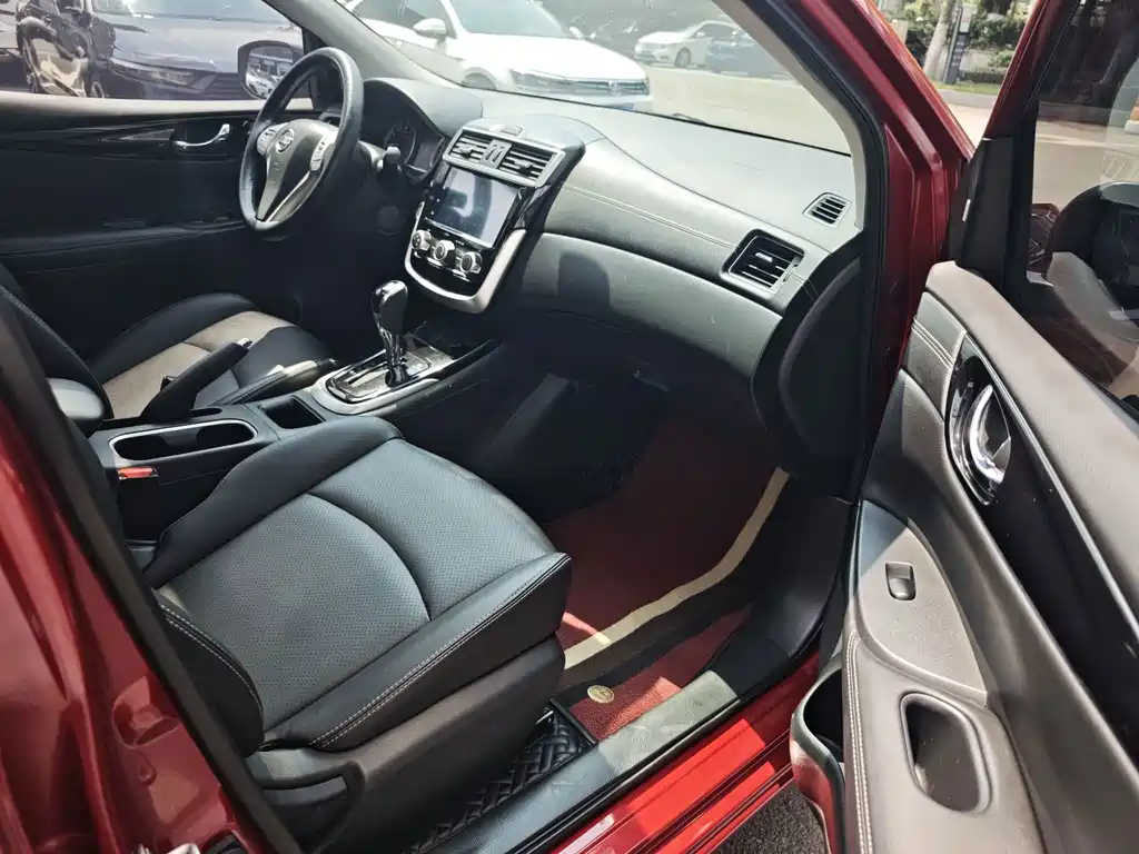 Nissan Tiida 2022 — фото 10