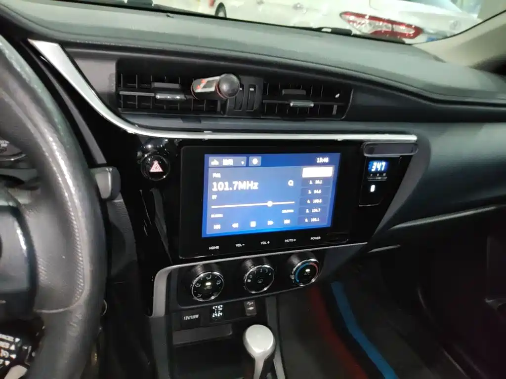 Toyota Levin 2018 — фото 13
