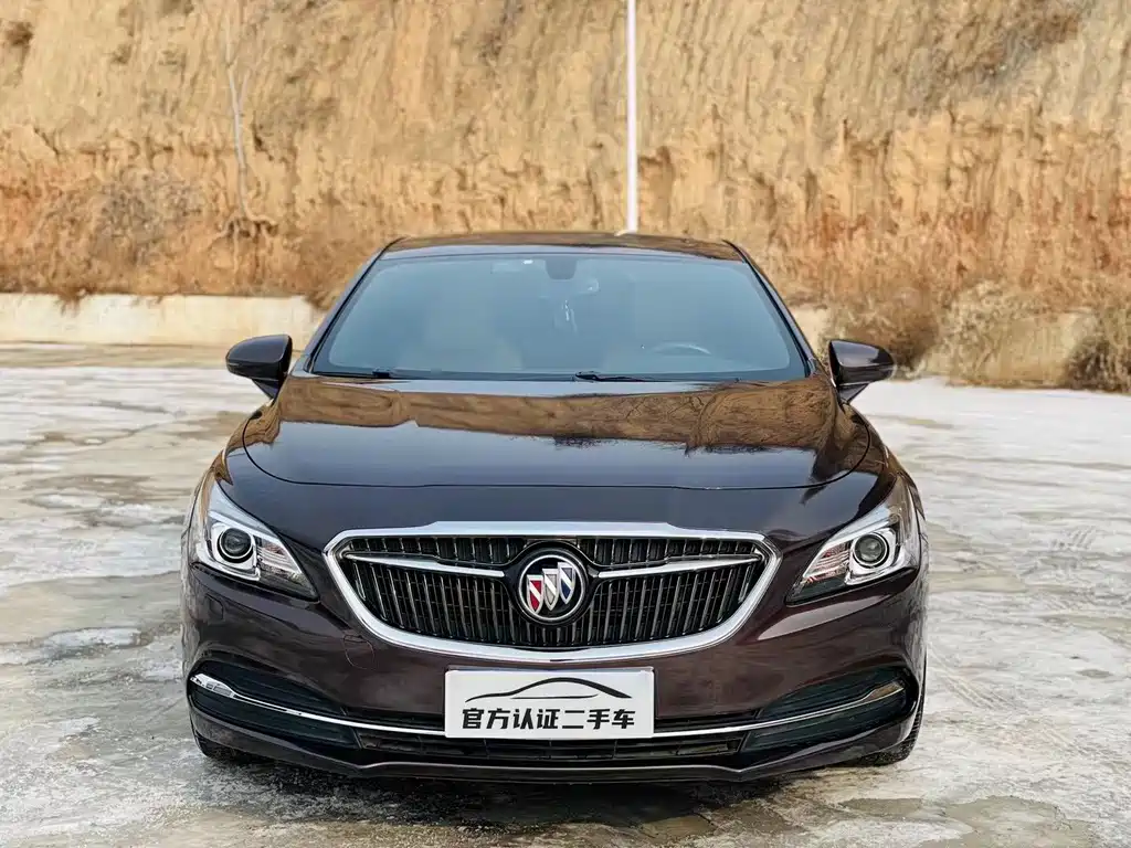 Buick LaCrosse 2017 — фото 2