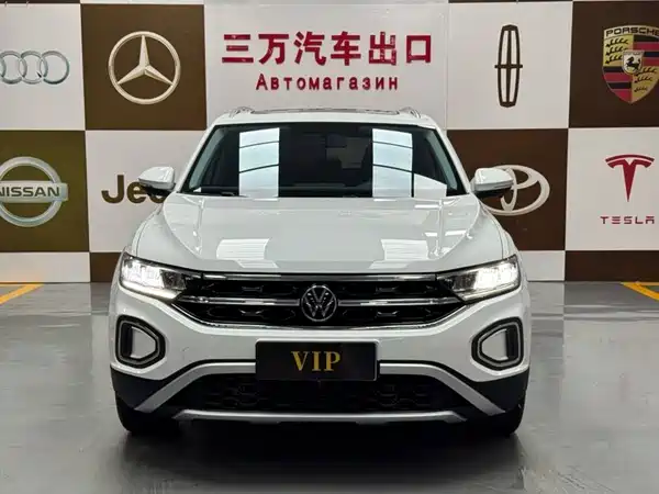 Volkswagen T-Roc 2023