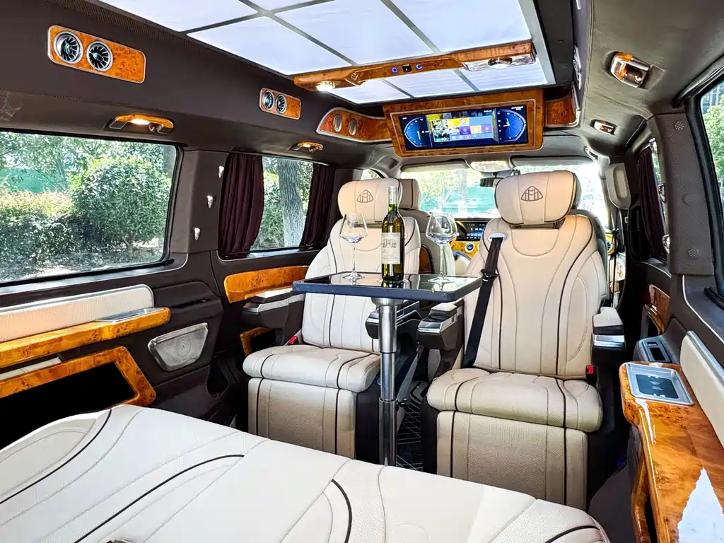Mercedes-Benz Vito 2023 — фото 20