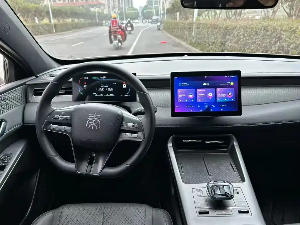BYD Qin PLUS 2025 — фото 4