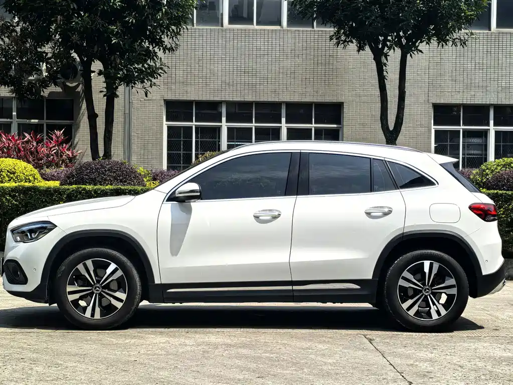 Mercedes-Benz GLA 2021 — фото 3