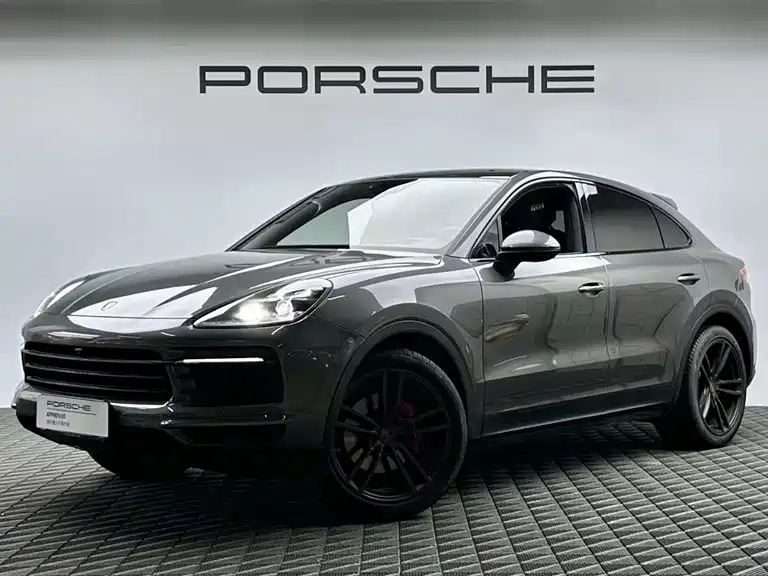 Porsche Cayenne 2022 — фото 1