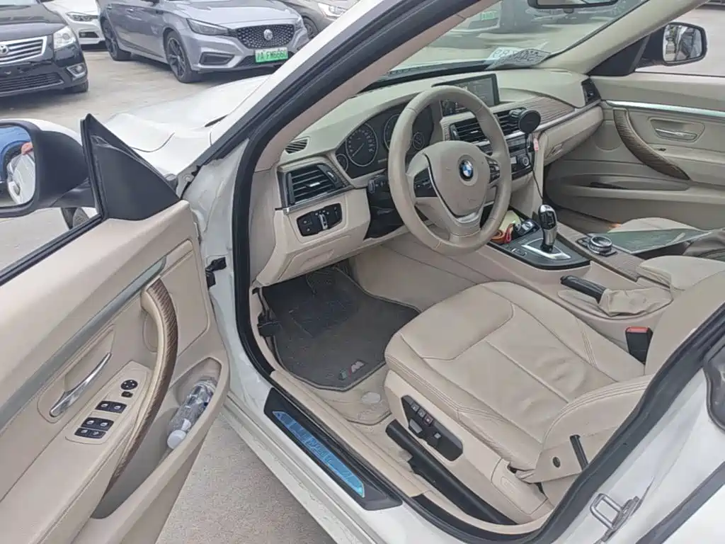 BMW 3 Series GT 2014 — фото 16