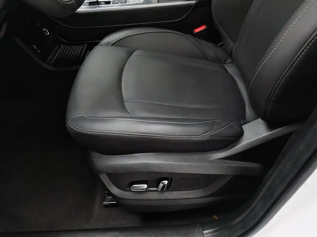 Chery Tiggo 8 2022 — фото 20