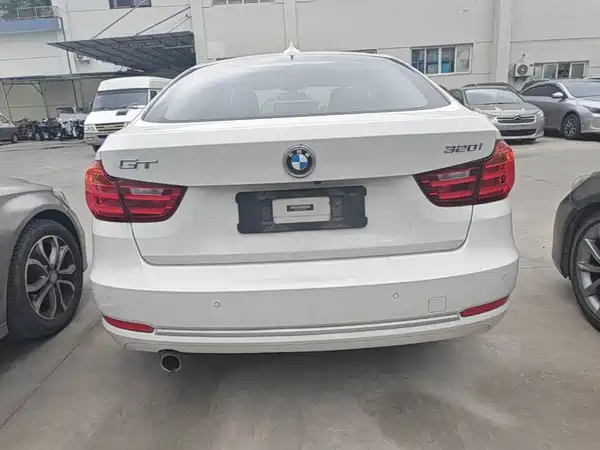 BMW 3 Series GT 2013