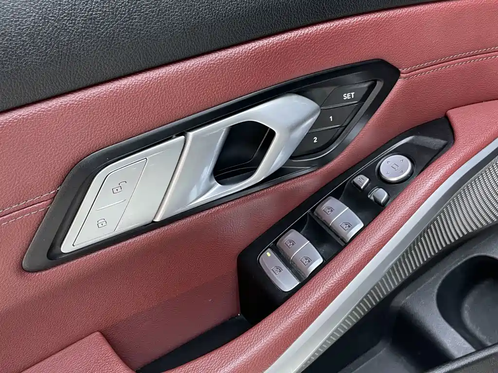 BMW 3 Series 2022 — фото 19