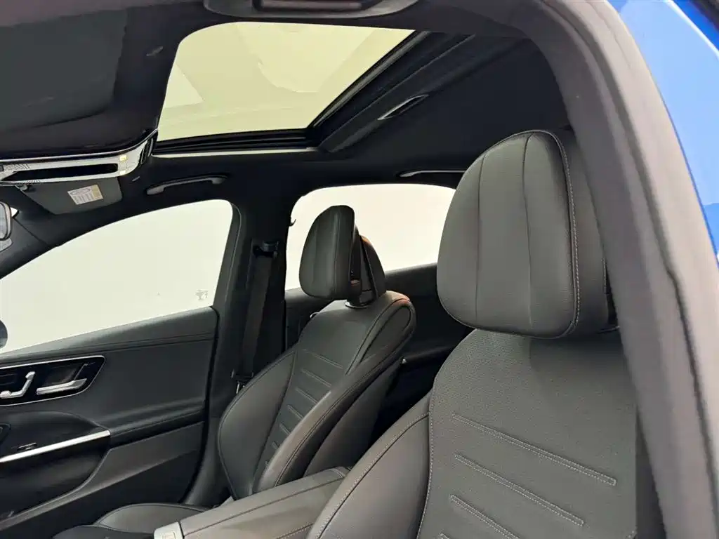 Mercedes-Benz C-Class 2022 — фото 16