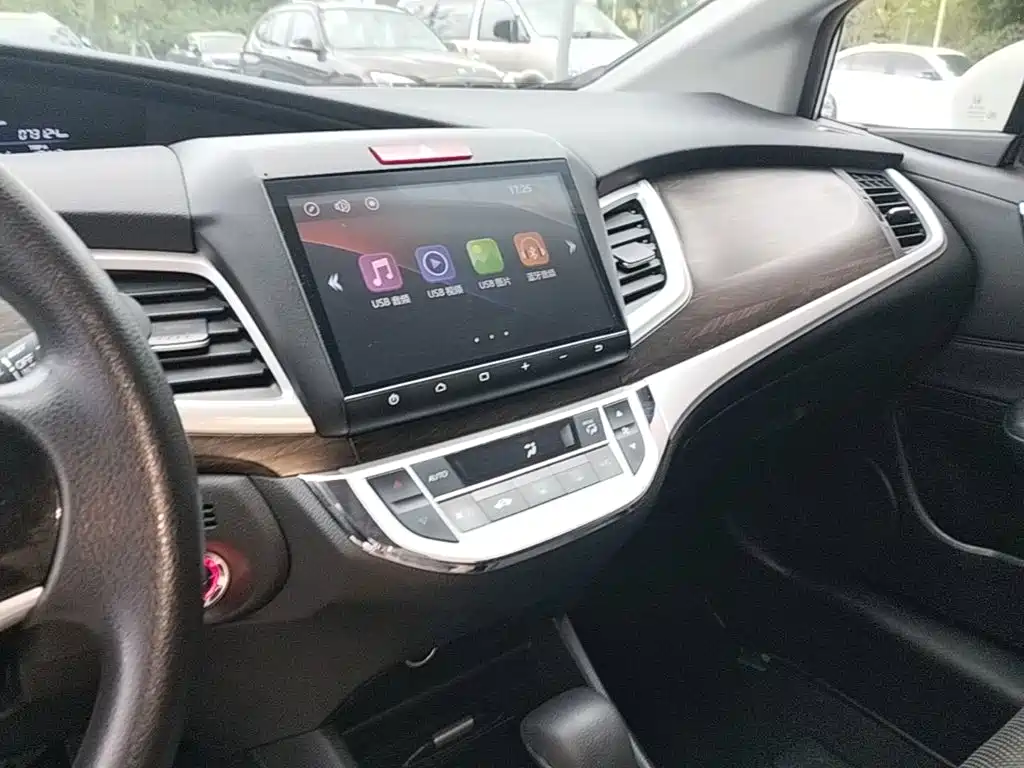 Honda Jade 2018 — фото 13