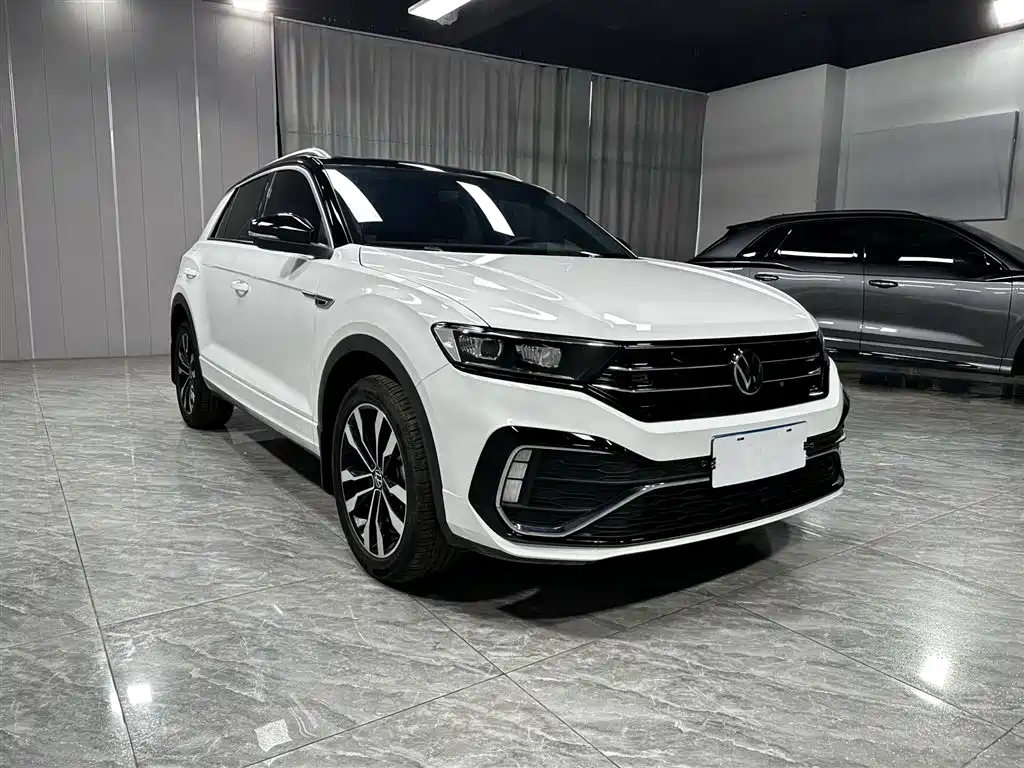 Volkswagen T-Roc 2023 — фото 3