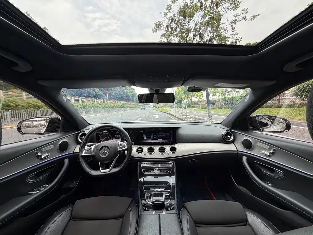 Mercedes-Benz E-Class 2018 — фото 9
