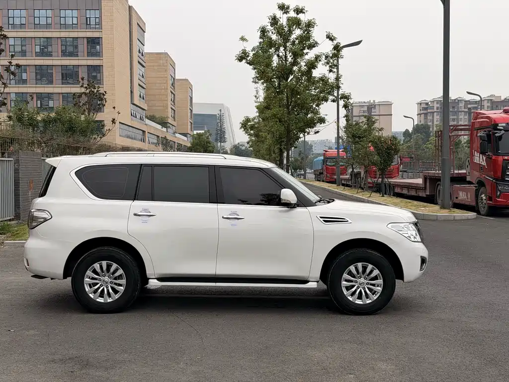 Nissan Patrol 2018 — фото 21
