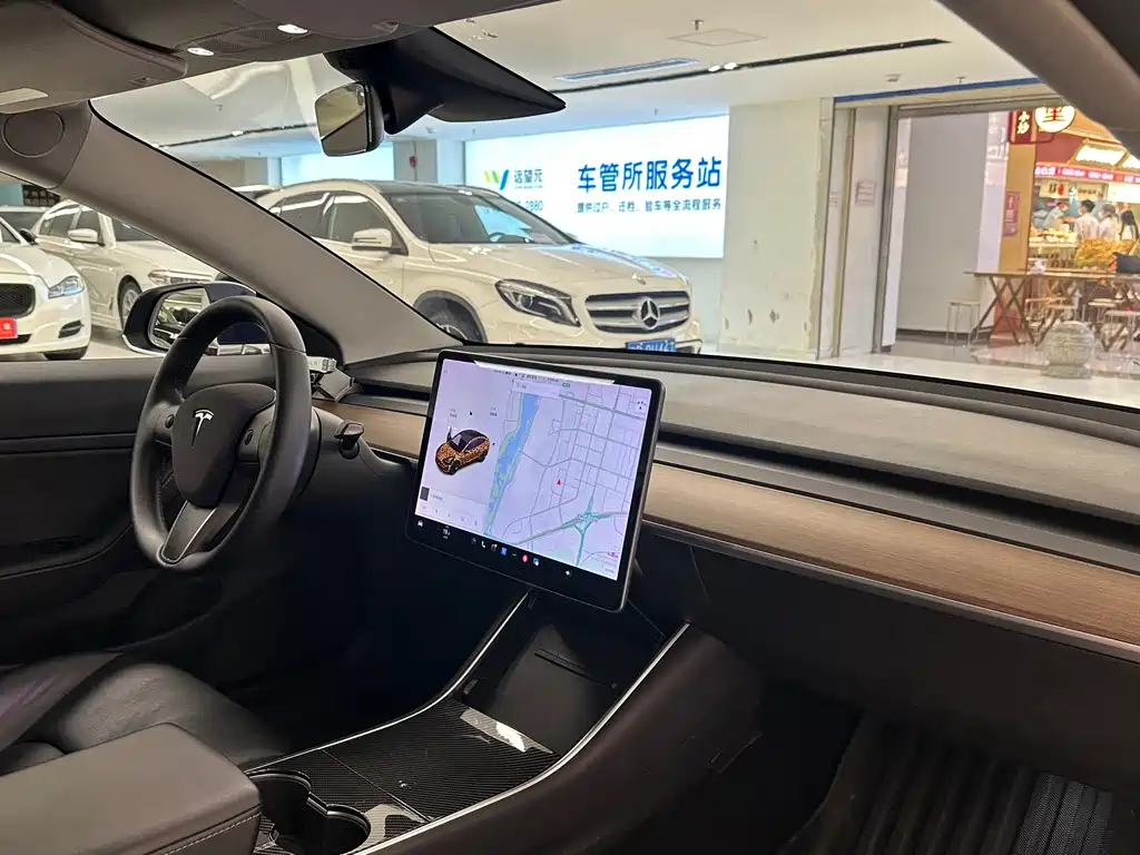 Tesla Model 3 2019 — фото 13