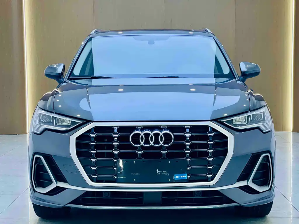 Audi Q3 2020 — фото 2
