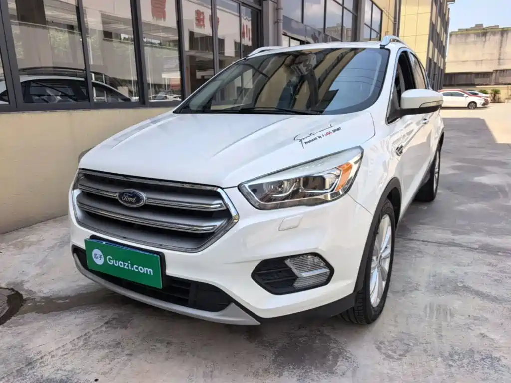 Ford Kuga 2017 — фото 1