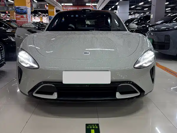 Xiaomi SU7 2025
