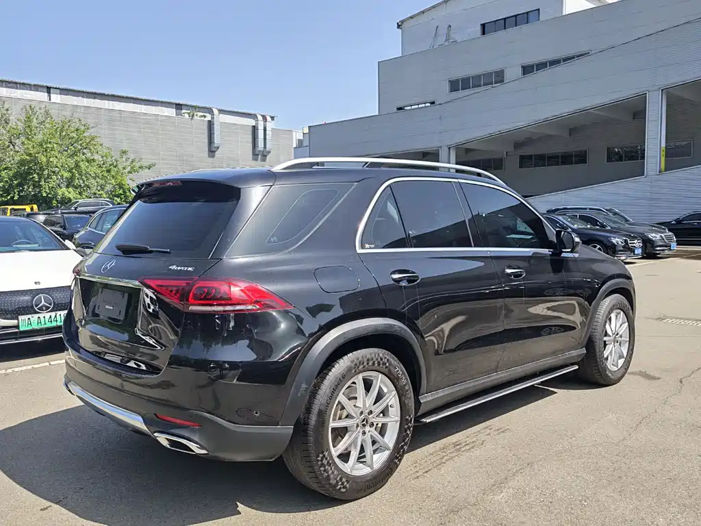 Mercedes-Benz GLE 2022 — фото 3