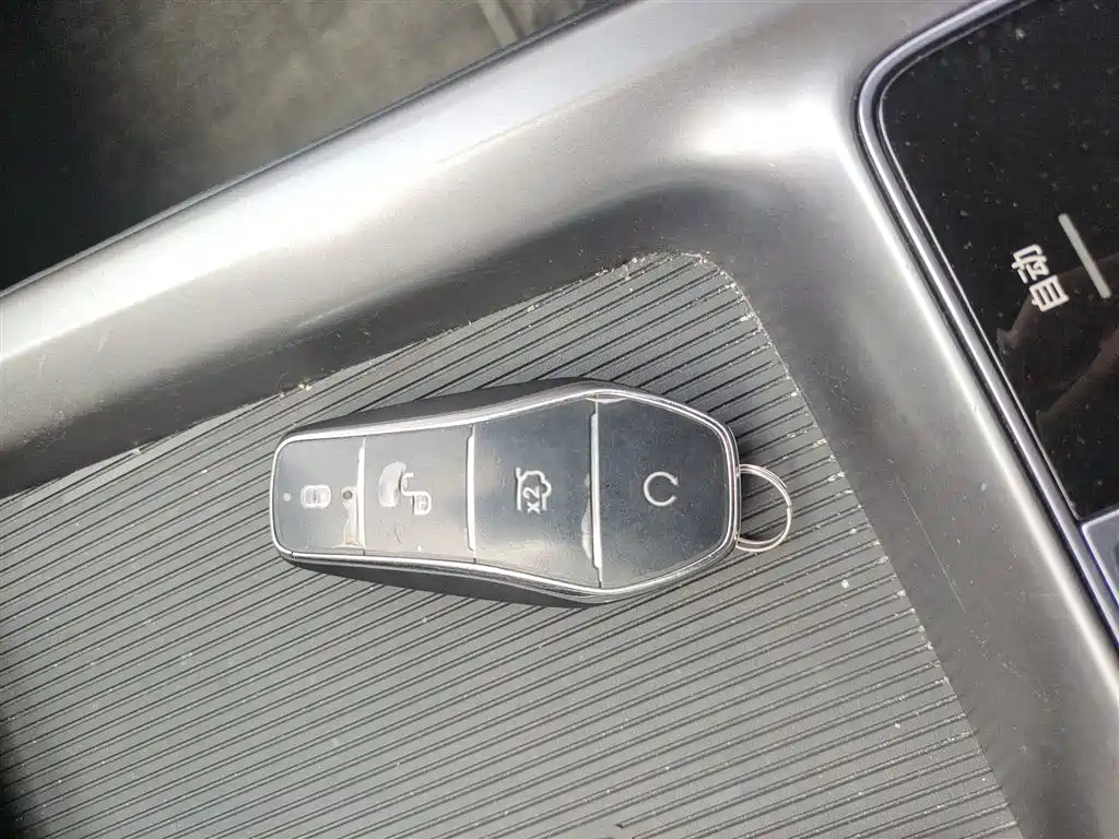BYD Seal 2024 — фото 9