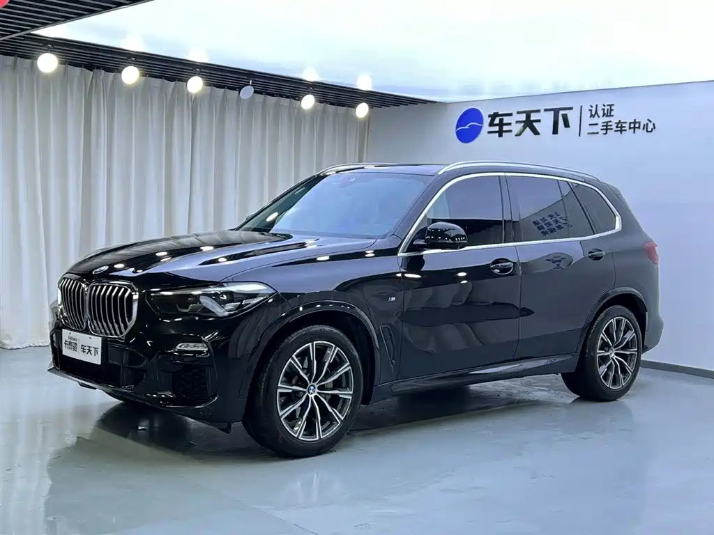 BMW X5 2020 — фото 1