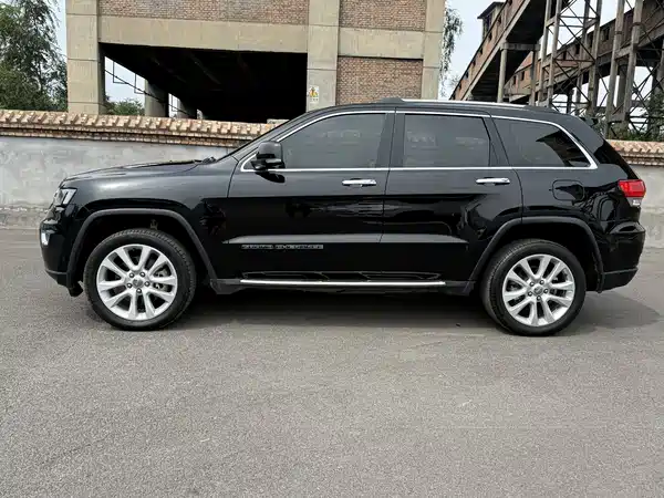Jeep Grand Cherokee 2017