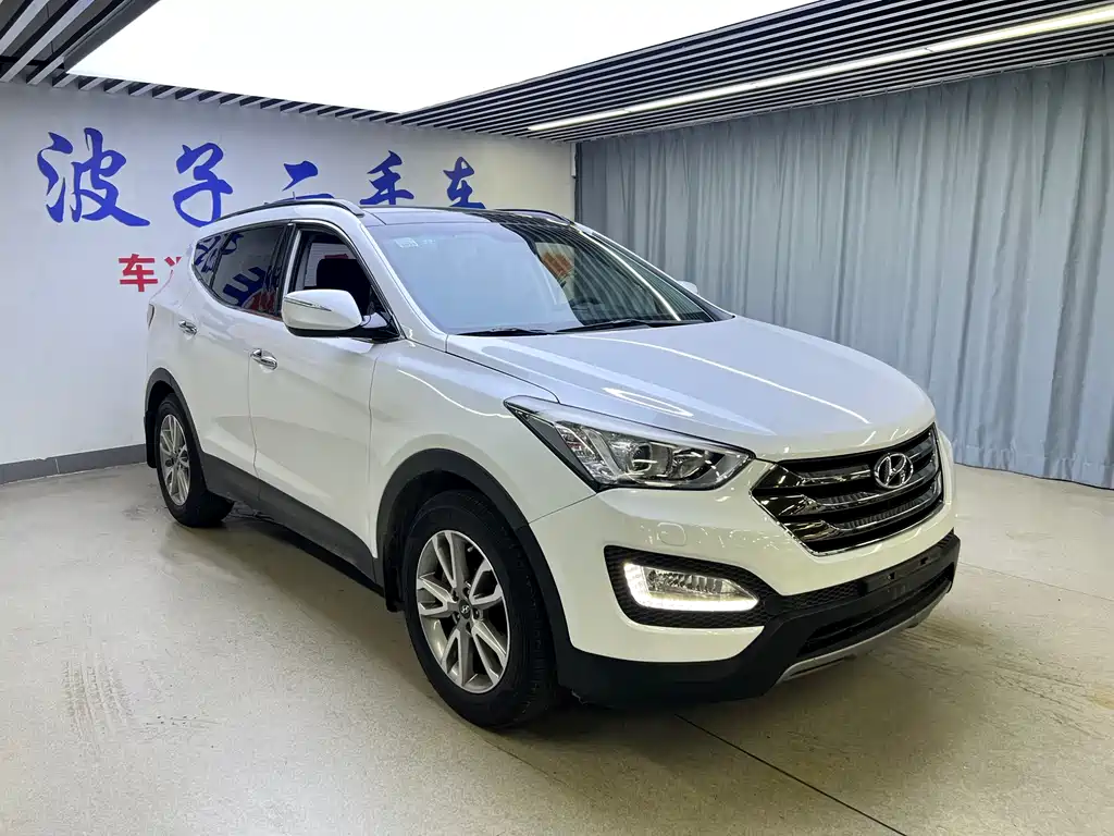 Hyundai Santa Fe 2015 — фото 3