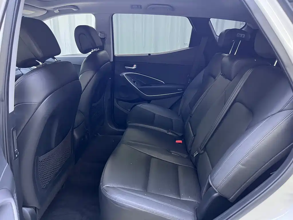 Hyundai Santa Fe 2015 — фото 17