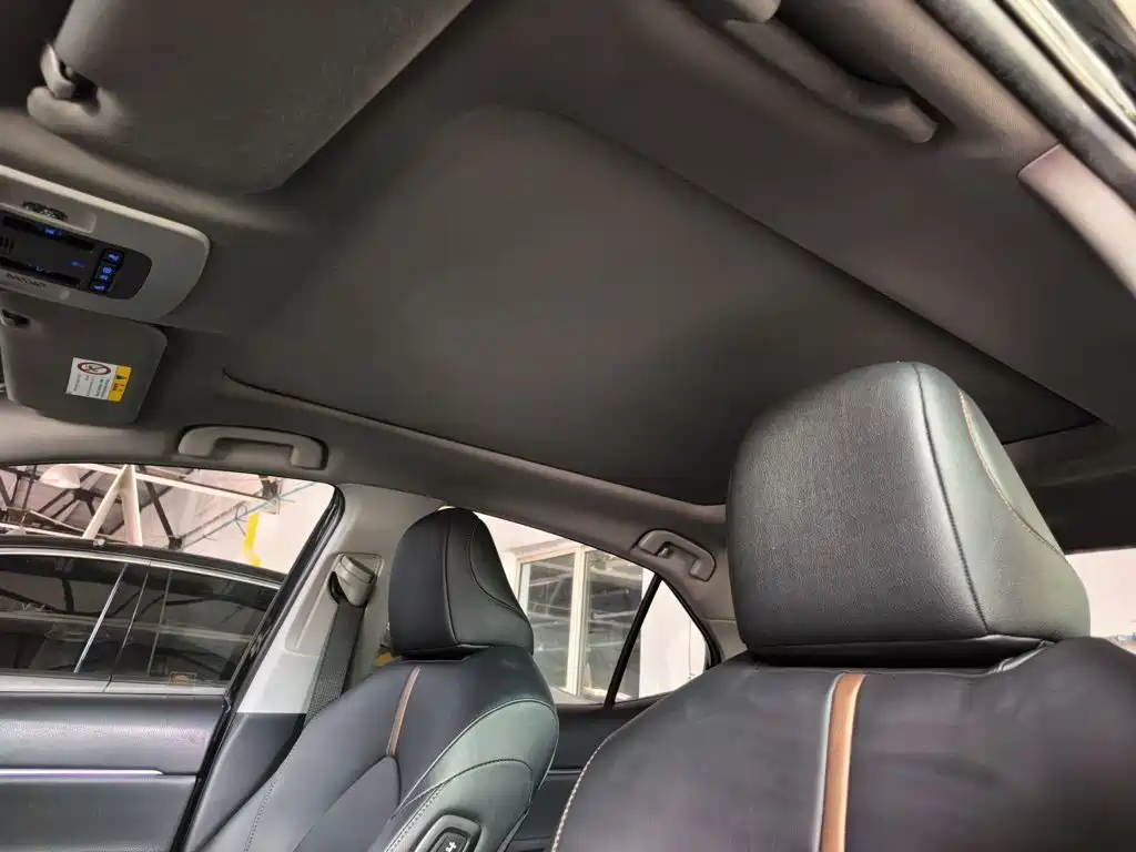 Toyota Camry 2019 — фото 13