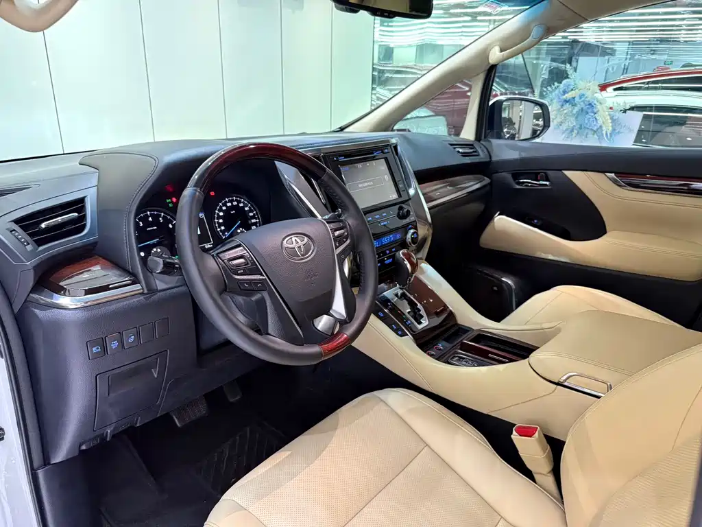 Toyota Alphard 2015 — фото 4