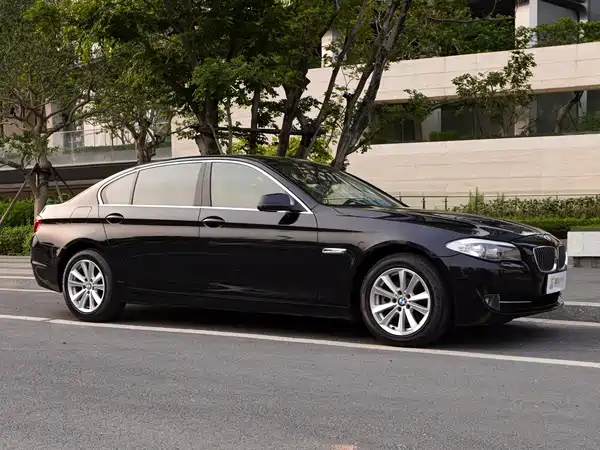 BMW 5 Series 2011