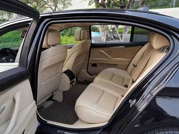 BMW 5 Series 2011