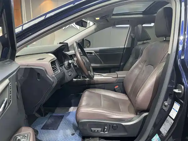 Lexus RX 2020