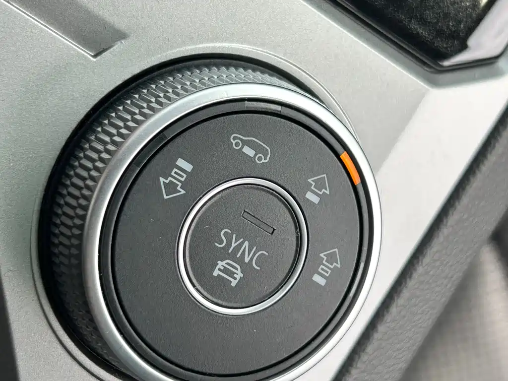 Volkswagen Touareg 2020 — фото 15