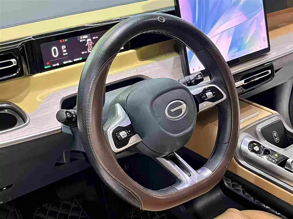 GAC Motor E8 PHEV 2024 — фото 14